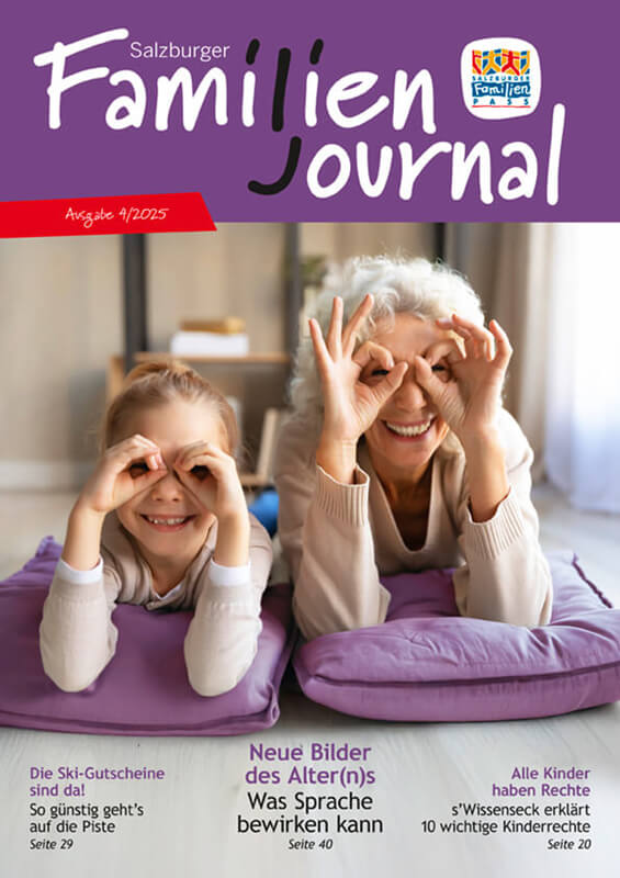 Familien-Journal Cover mit zwei lachenden Kindern und einem Erwachsenen, die gemeinsam an einem Tisch sitzen und malen. Das Heft thematisiert neue Bilder des Alters und bietet altersgerechte Bastelideen für Kinder.